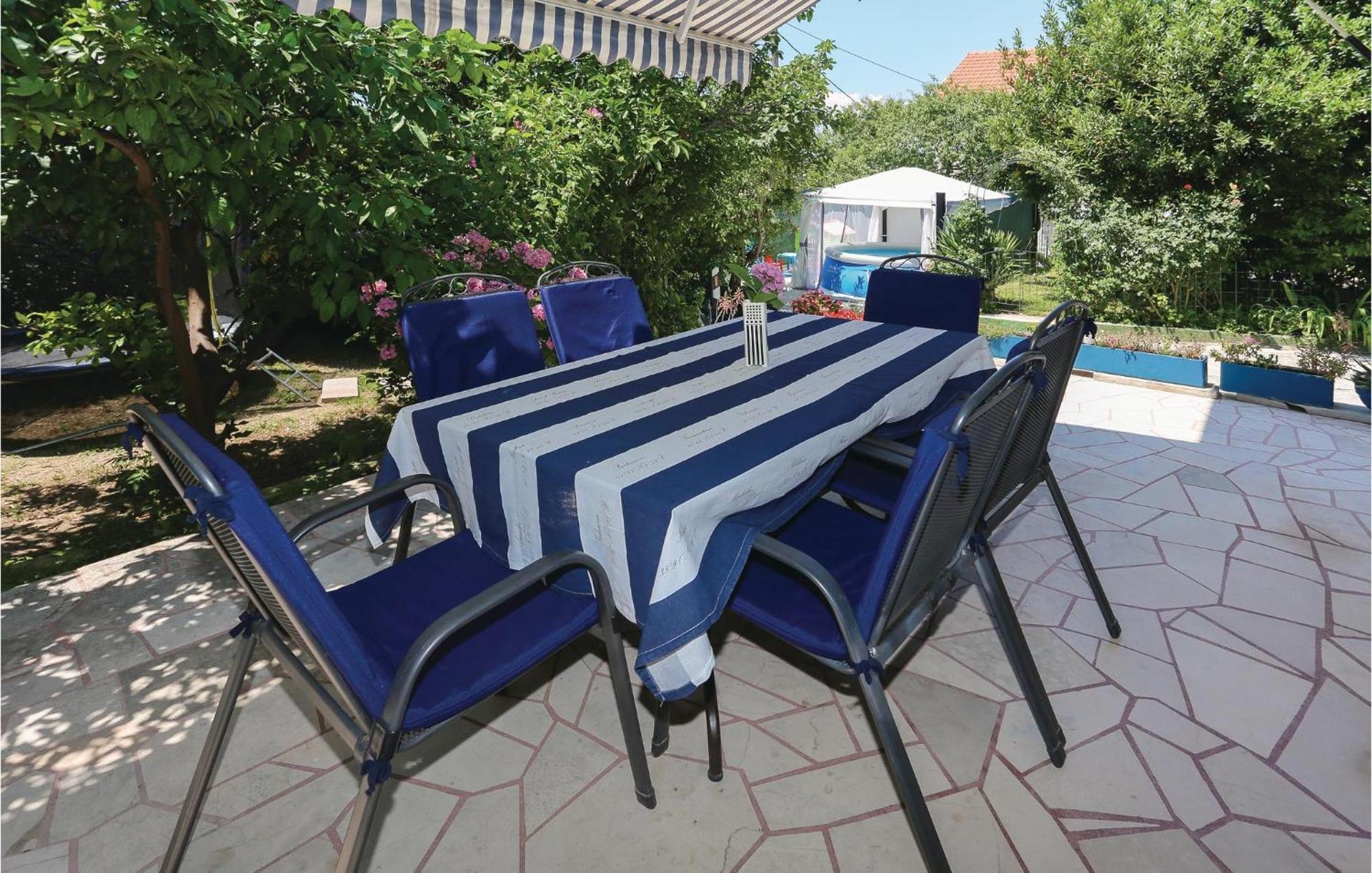 Amazing Home In Podstrana With Kitchen Dış mekan fotoğraf